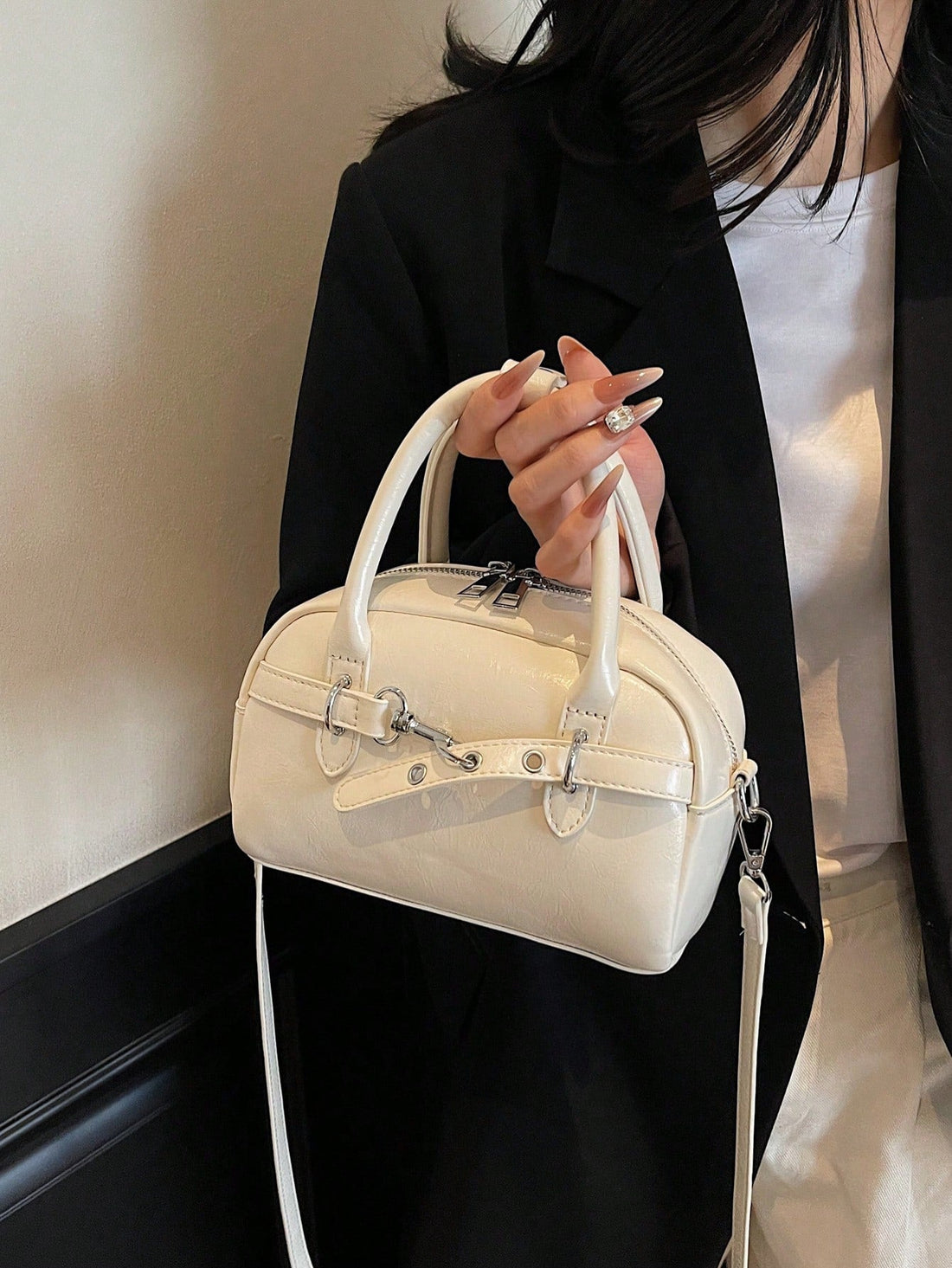 Retro Beige Bowling Style Handbag For Women, New Fashion Tote Bag With Strap Design, Casual Versatile Shoulder Crossbody Bag With Knot Decor, Phone And Coin Pouch